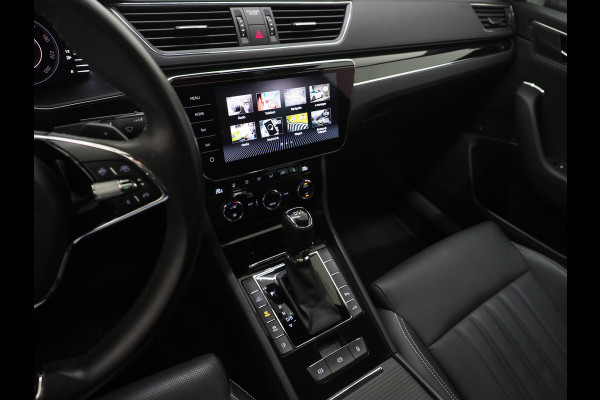 Škoda Superb Combi 1.4 TSI iV Laurin & Klement | Panoramadak | Leder | Trekhaak | Massage | Camera | Keyless | Canton | Carplay