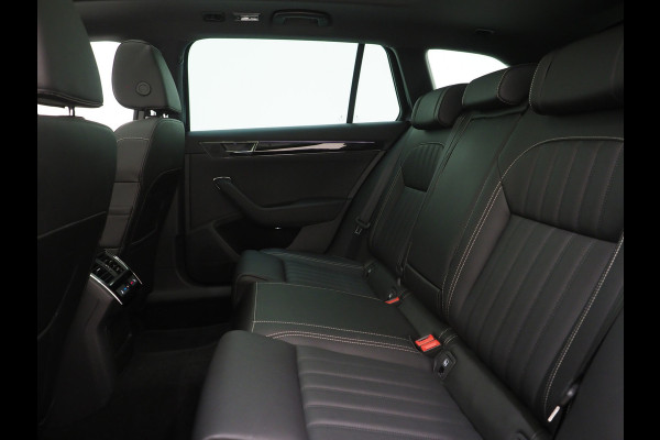 Škoda Superb Combi 1.4 TSI iV Laurin & Klement | Panoramadak | Leder | Trekhaak | Massage | Camera | Keyless | Canton | Carplay