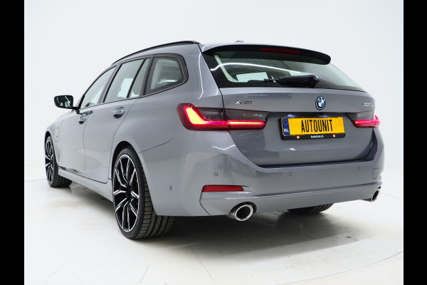BMW 3 Serie Touring 320e xDrive LCI Shadowline | Panoramadak | LaserLED | HUD | Adaptive Cruise | 360 | Dodehoek | Carplay