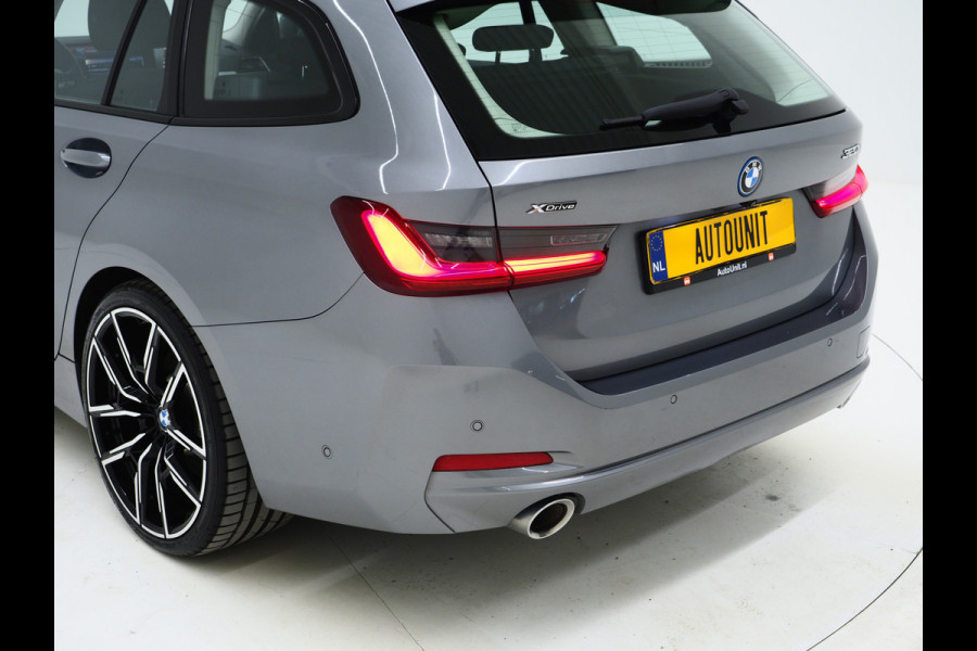 BMW 3 Serie Touring 320e xDrive LCI Shadowline | Panoramadak | LaserLED | HUD | Adaptive Cruise | 360 | Dodehoek | Carplay