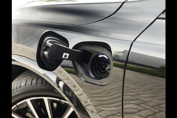 Volvo XC90 T8 AWD Ultra Dark | Heico - Pano - Trekhaak