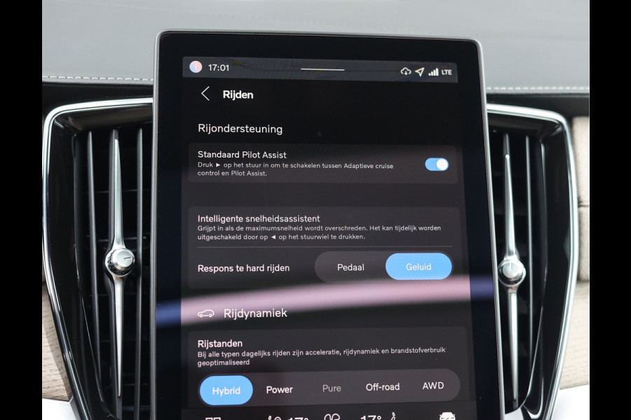 Volvo XC90 T8 AWD Ultra Dark | Heico - Pano - Trekhaak