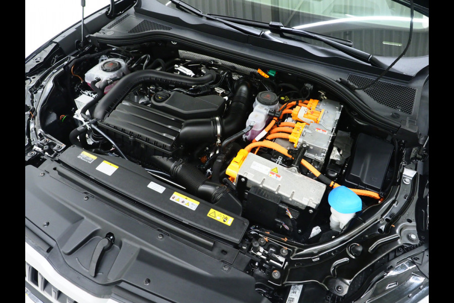 Škoda Superb Combi 1.5 TSI PHEV 204PK | Panoramadak | HUD | Camera | Keyless | Adaptive Cruise | Dodehoek | Carplay
