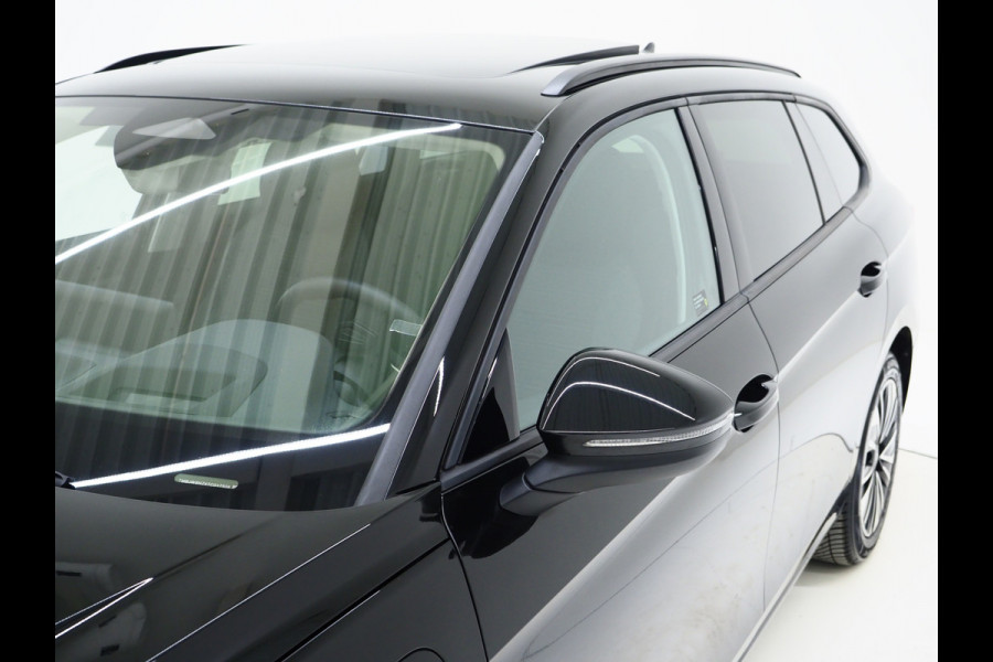 Škoda Superb Combi 1.5 TSI PHEV 204PK | Panoramadak | HUD | Camera | Keyless | Adaptive Cruise | Dodehoek | Carplay