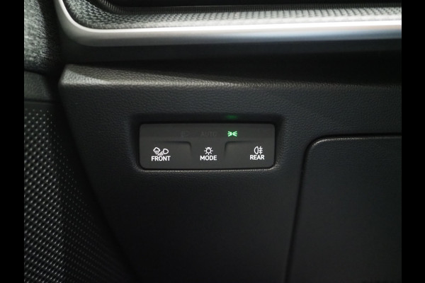 Škoda Superb Combi 1.5 TSI PHEV 204PK | Panoramadak | HUD | Camera | Keyless | Adaptive Cruise | Dodehoek | Carplay