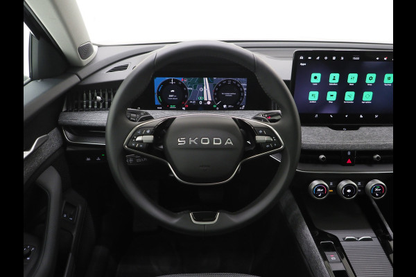Škoda Superb Combi 1.5 TSI PHEV 204PK | Panoramadak | HUD | Camera | Keyless | Adaptive Cruise | Dodehoek | Carplay