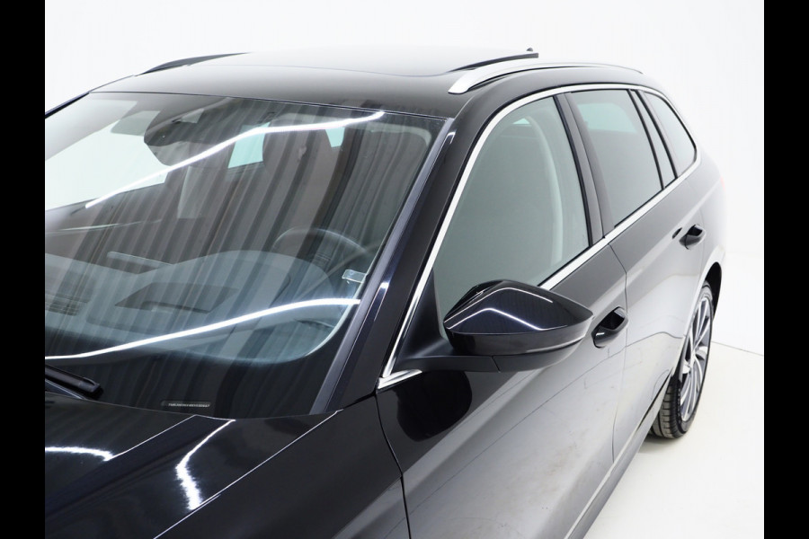 Škoda Octavia Combi 1.4 TSI iV PHEV | Panoramadak | HUD | Camera | Sfeerlicht | Keyless | Adaptive Cruise | Memory