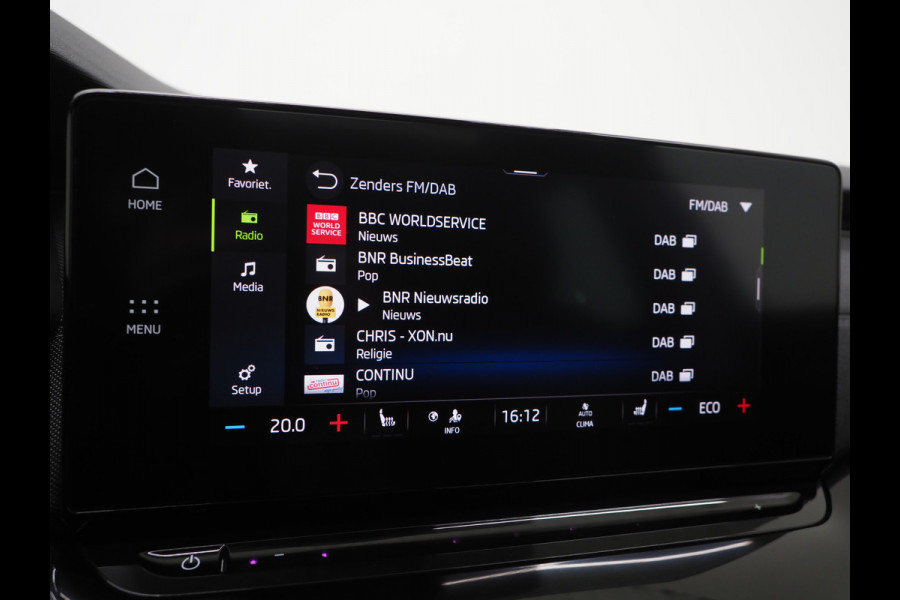 Škoda Octavia Combi 1.4 TSI iV PHEV | Panoramadak | HUD | Camera | Sfeerlicht | Keyless | Adaptive Cruise | Memory