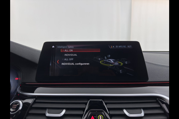 BMW 6 Serie Gran Turismo 640i xDrive M-Sportpack High Executive Aut. *PANO | LEATHER | BOWERS&WILKINS | BLINDSPOT | MEMORY-PACK | NIGHTVISION | TOPVIEW | DIGI-COCKPIT | HEATED-COMFORTSEATS | HEAD-UP | ADAPTIVE-CRUISE | KEYLESS | TOWBAR | SOFTCLOSE | 20''A