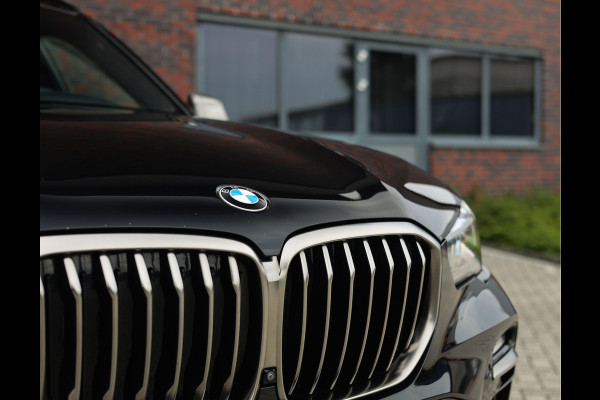 BMW X5 45e xDrive | Sky - HUD - Volleder - Massage
