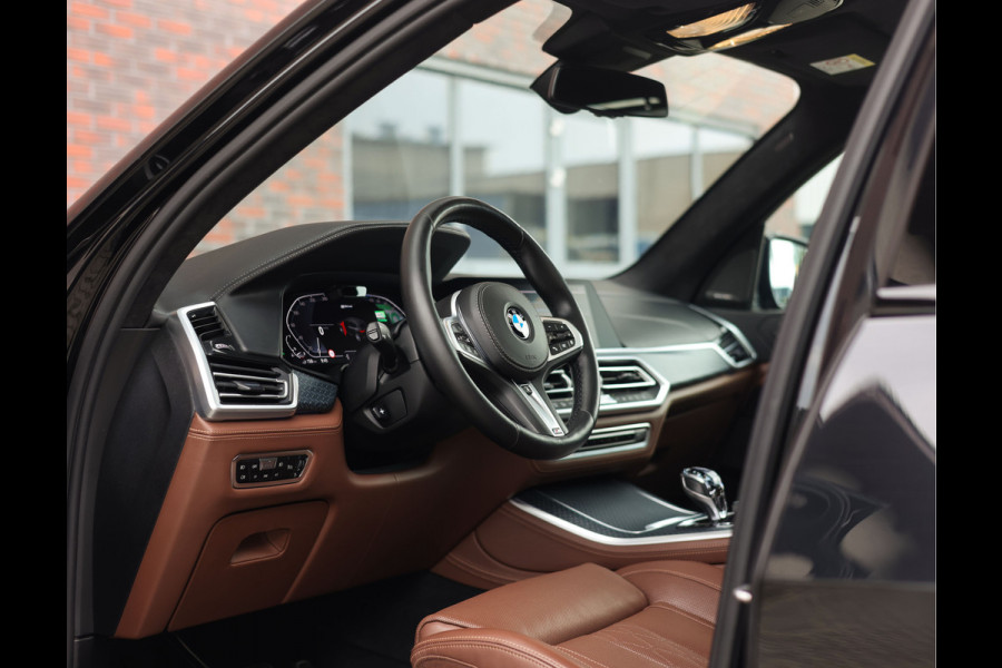 BMW X5 45e xDrive | Sky - HUD - Volleder - Massage