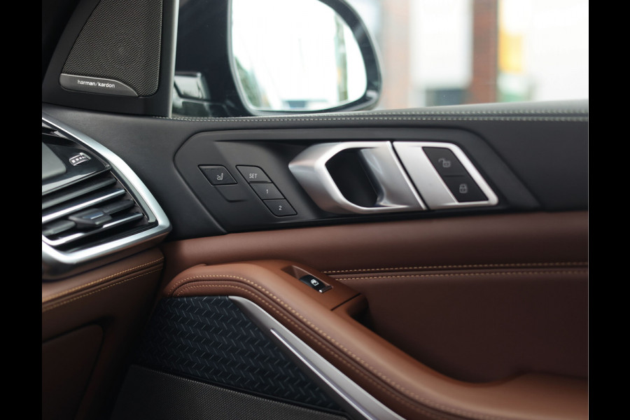 BMW X5 45e xDrive | Sky - HUD - Volleder - Massage