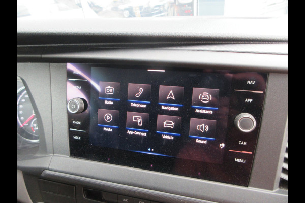 Volkswagen Transporter 2.0 TDI L2, Met Airco, Navigatie, Apple CarPlay, PDC, Trekhaak.