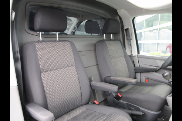 Volkswagen Transporter 2.0 TDI L2, Met Airco, Navigatie, Apple CarPlay, PDC, Trekhaak.