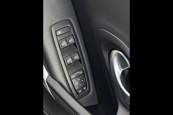 Renault Kadjar 1.3 TCe 140 Intens NL-AUTO | TREKHAAK | FULL LED