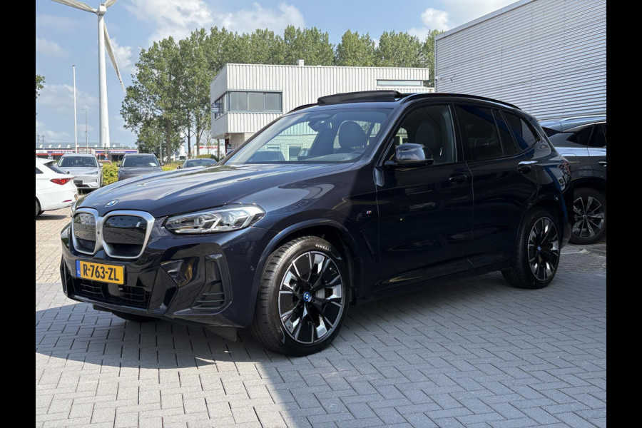 BMW iX3 High Executive 80 kWh | VOL! | 98,9% SOH | Panoramadak | Harmon Kardon | 360 Camera | Leder |