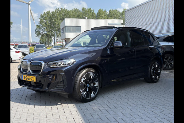 BMW iX3 High Executive 80 kWh | VOL! | 98,9% SOH | Panoramadak | Harmon Kardon | 360 Camera | Leder |