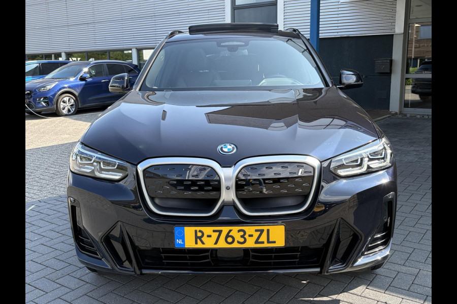 BMW iX3 High Executive 80 kWh | VOL! | 98,9% SOH | Panoramadak | Harmon Kardon | 360 Camera | Leder |
