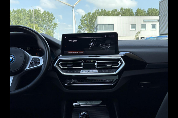 BMW iX3 High Executive 80 kWh | VOL! | 98,9% SOH | Panoramadak | Harmon Kardon | 360 Camera | Leder |