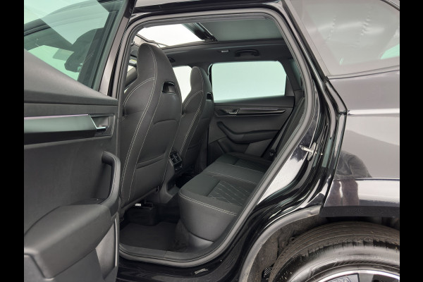 Škoda Karoq 1.5 TSI ACT Sportline Business (INCL-BTW) Aut. *PANO | DIGI-COCKPIT | FULL-LED | ADAPTIVE-CRUISE | HEATED-SPORTSEATS | TOPVIEW |  AMBIENTLIGHT | NAVI-FULLMAP | KEYLESS | DAB+ | TOWBAR | PRIVACYGLASS | 18''ALU*