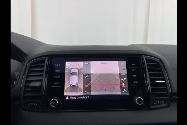 Škoda Karoq 1.5 TSI ACT Sportline Business (INCL-BTW) Aut. *PANO | DIGI-COCKPIT | FULL-LED | ADAPTIVE-CRUISE | HEATED-SPORTSEATS | TOPVIEW |  AMBIENTLIGHT | NAVI-FULLMAP | KEYLESS | DAB+ | TOWBAR | PRIVACYGLASS | 18''ALU*