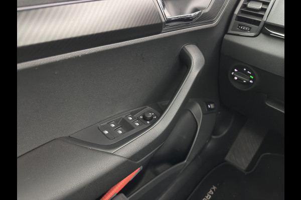 Škoda Karoq 1.5 TSI ACT Sportline Business (INCL-BTW) Aut. *PANO | DIGI-COCKPIT | FULL-LED | ADAPTIVE-CRUISE | HEATED-SPORTSEATS | TOPVIEW |  AMBIENTLIGHT | NAVI-FULLMAP | KEYLESS | DAB+ | TOWBAR | PRIVACYGLASS | 18''ALU*