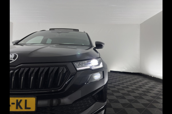 Škoda Karoq 1.5 TSI ACT Sportline Business (INCL-BTW) Aut. *PANO | DIGI-COCKPIT | FULL-LED | ADAPTIVE-CRUISE | HEATED-SPORTSEATS | TOPVIEW |  AMBIENTLIGHT | NAVI-FULLMAP | KEYLESS | DAB+ | TOWBAR | PRIVACYGLASS | 18''ALU*