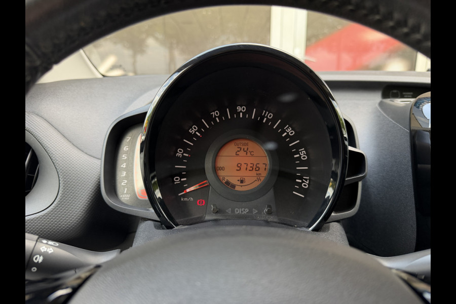 Citroën C1 1.0 VTi Shine / Leder / Camera / Cruise Control / Stoelverwarming /
