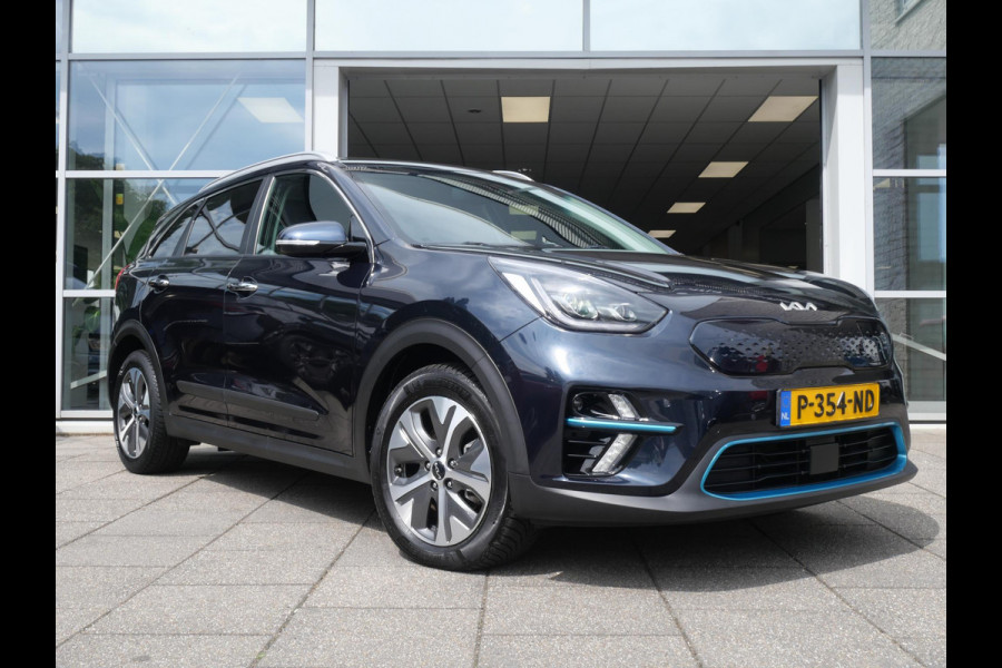 Kia e-Niro DynamicPlusLine 64 kWh | Cruise | Clima | Carplay | Keyless | Schuif-kanteldak | Stoel-stuurverwarming | Navi |