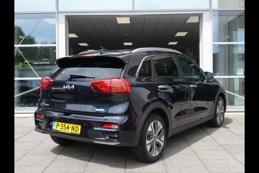 Kia e-Niro DynamicPlusLine 64 kWh | Cruise | Clima | Carplay | Keyless | Schuif-kanteldak | Stoel-stuurverwarming | Navi |