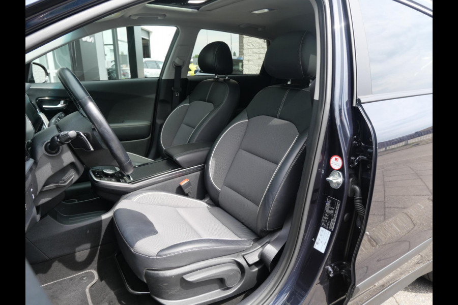Kia e-Niro DynamicPlusLine 64 kWh | Cruise | Clima | Carplay | Keyless | Schuif-kanteldak | Stoel-stuurverwarming | Navi |