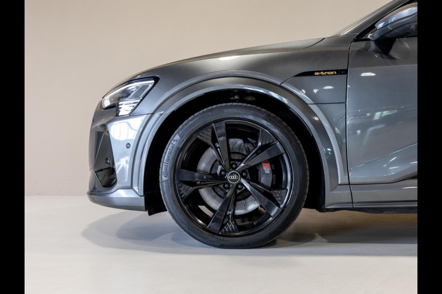 Audi e-tron S quattro 95 kWh SOH 89% / 503pk / NAP / Panorama dak / Rondomzicht camera / Kuipstoelen /