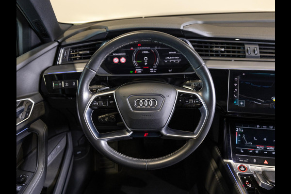Audi e-tron S quattro 95 kWh SOH 89% / 503pk / NAP / Panorama dak / Rondomzicht camera / Kuipstoelen /