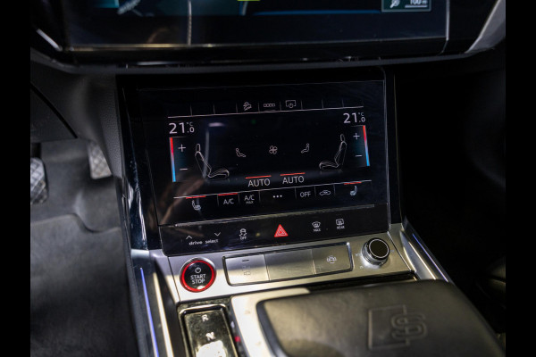 Audi e-tron S quattro 95 kWh SOH 89% / 503pk / NAP / Panorama dak / Rondomzicht camera / Kuipstoelen /