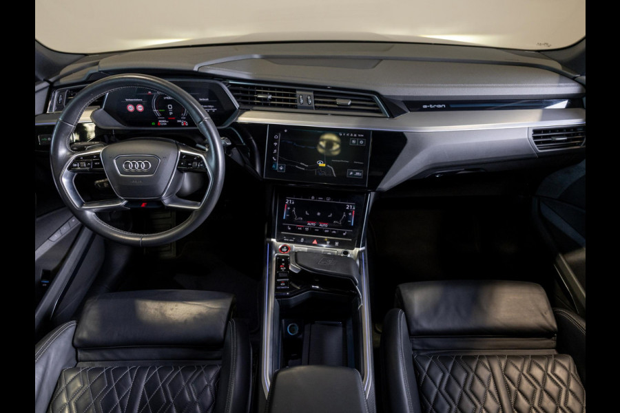 Audi e-tron S quattro 95 kWh SOH 89% / 503pk / NAP / Panorama dak / Rondomzicht camera / Kuipstoelen /