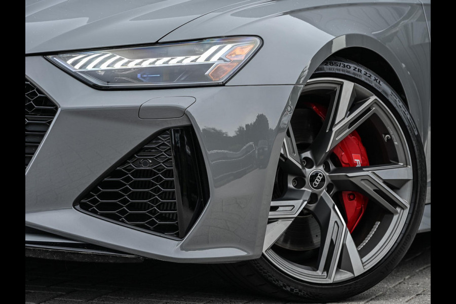 Audi A6 Avant RS 6 TFSI quattro | Panoramadak | Achterasbesturing | 360 Camera | HUD | B&O | Carbon Inleg | Sportdifferentieel | Stoelverwarming + Ventilatie | Luchtvering | Soft Close | Stuurverwarming |