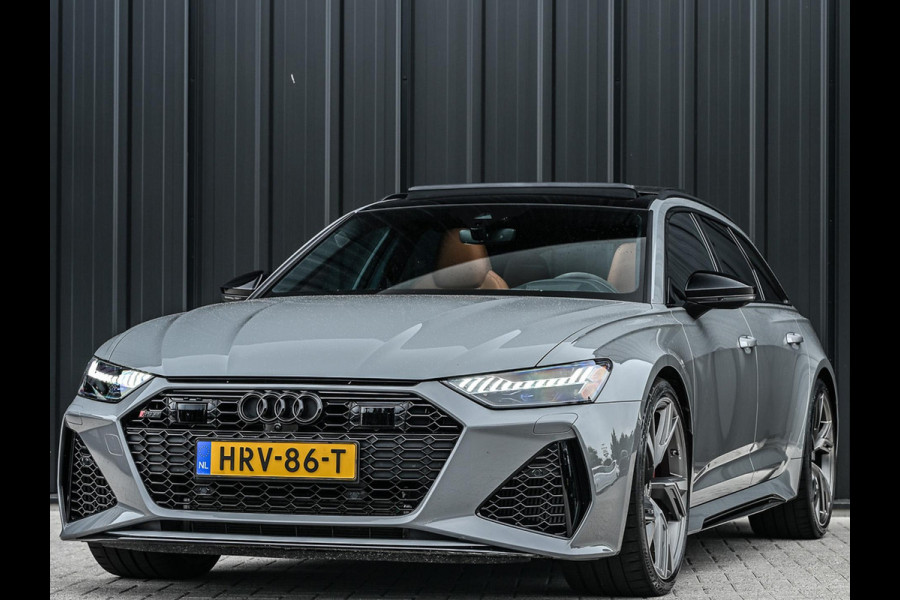 Audi A6 Avant RS 6 TFSI quattro | Panoramadak | Achterasbesturing | 360 Camera | HUD | B&O | Carbon Inleg | Sportdifferentieel | Stoelverwarming + Ventilatie | Luchtvering | Soft Close | Stuurverwarming |