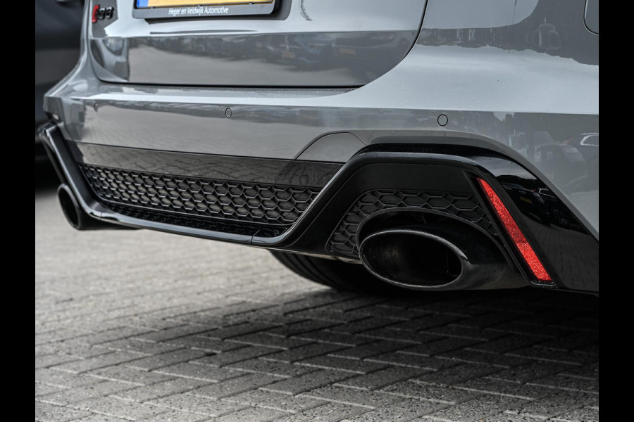 Audi A6 Avant RS 6 TFSI quattro | Panoramadak | Achterasbesturing | 360 Camera | HUD | B&O | Carbon Inleg | Sportdifferentieel | Stoelverwarming + Ventilatie | Luchtvering | Soft Close | Stuurverwarming |