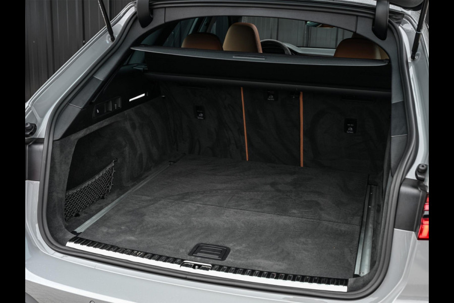 Audi A6 Avant RS 6 TFSI quattro | Panoramadak | Achterasbesturing | 360 Camera | HUD | B&O | Carbon Inleg | Sportdifferentieel | Stoelverwarming + Ventilatie | Luchtvering | Soft Close | Stuurverwarming |