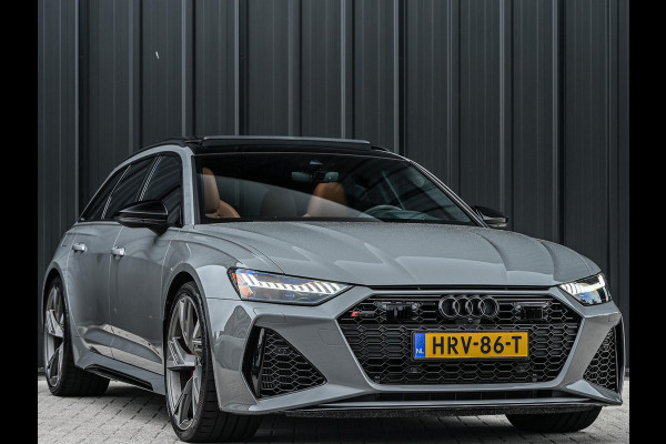 Audi A6 Avant RS 6 TFSI quattro | Panoramadak | Achterasbesturing | 360 Camera | HUD | B&O | Carbon Inleg | Sportdifferentieel | Stoelverwarming + Ventilatie | Luchtvering | Soft Close | Stuurverwarming |