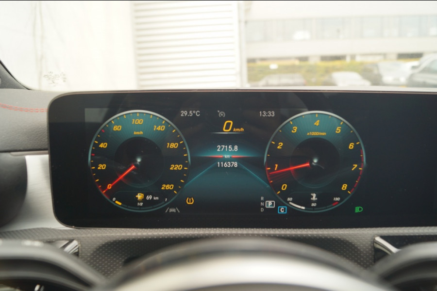 Mercedes-Benz CLA-Klasse 200 163pk Automaat AMG Business Solution -LED-ECC-