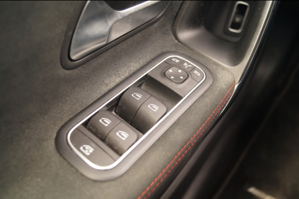 Mercedes-Benz CLA-Klasse 200 163pk Automaat AMG Business Solution -LED-ECC-
