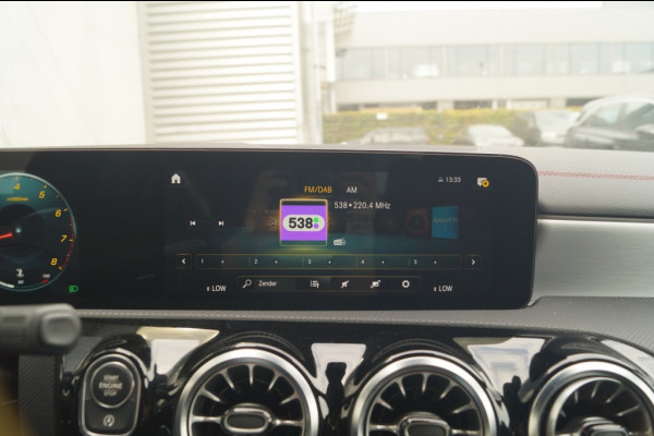 Mercedes-Benz CLA-Klasse 200 163pk Automaat AMG Business Solution -LED-ECC-