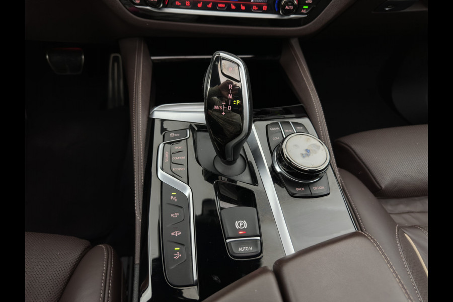 BMW 6 Serie Gran Turismo 640i xDrive M-Sportpack High Executive Aut. *PANO | LEATHER | BOWERS&WILKINS | BLINDSPOT | MEMORY-PACK | NIGHTVISION | TOPVIEW | DIGI-COCKPIT | HEATED-COMFORTSEATS | HEAD-UP | ADAPTIVE-CRUISE | KEYLESS | TOWBAR | SOFTCLOSE | 20''A