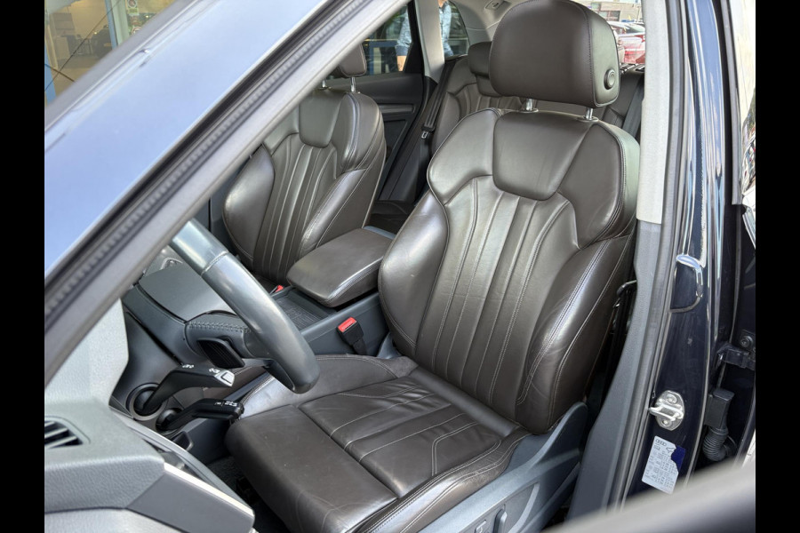 Audi Q5 55 TFSI e quattro S line 367pk  | VOL! | Panoramadak | Trekhaak wegklapbaar | Matrix LED | 360 graden camera | Geheugenstoel | Luchtvering | Head up Display | Stoelverwarming | Virtual cockpit | Adaptive cruise control | Massagestoel