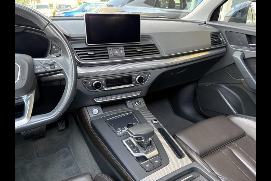 Audi Q5 55 TFSI e quattro S line 367pk  | VOL! | Panoramadak | Trekhaak wegklapbaar | Matrix LED | 360 graden camera | Geheugenstoel | Luchtvering | Head up Display | Stoelverwarming | Virtual cockpit | Adaptive cruise control | Massagestoel