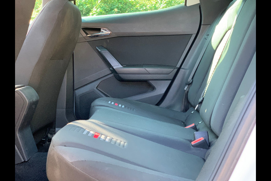 Seat Arona 1.6 TDI FR Business Intense CAM CARPLAY LUXE !