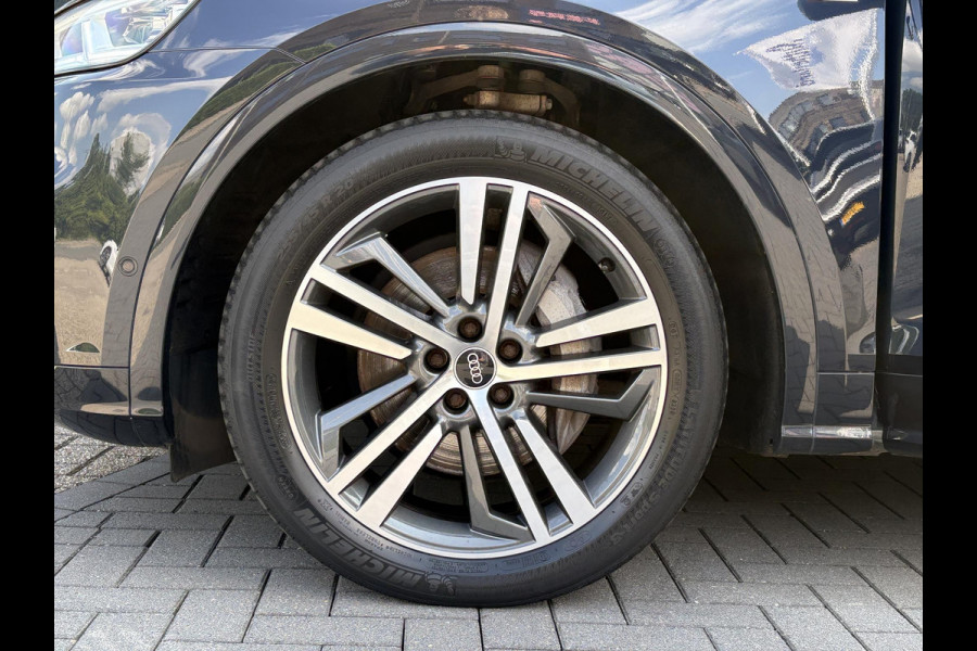 Audi Q5 55 TFSI e quattro S line 367pk  | VOL! | Panoramadak | Trekhaak wegklapbaar | Matrix LED | 360 graden camera | Geheugenstoel | Luchtvering | Head up Display | Stoelverwarming | Virtual cockpit | Adaptive cruise control | Massagestoel