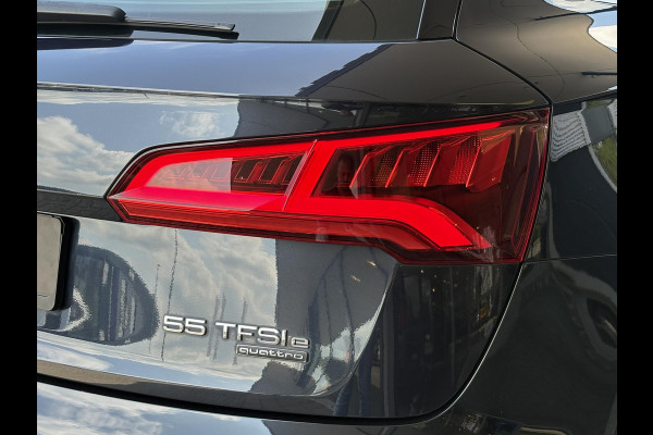 Audi Q5 55 TFSI e quattro S line 367pk  | VOL! | Panoramadak | Trekhaak wegklapbaar | Matrix LED | 360 graden camera | Geheugenstoel | Luchtvering | Head up Display | Stoelverwarming | Virtual cockpit | Adaptive cruise control | Massagestoel