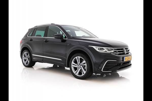 Volkswagen Tiguan 1.4 TSI eHybrid R-Line Business+ (Plug-in) (INCL-BTW) Aut. *LEATHER-FABRIC | FULL-LED | ADAPTIVE-CRUISE | CAMERA | DIGI-COCKPIT | KEYLESS | PRIVACY-GLASS | SPORTSEATS | SHIFTPADDLES | NAVI-FULLMAP | ECC | PDC | 19''ALU*